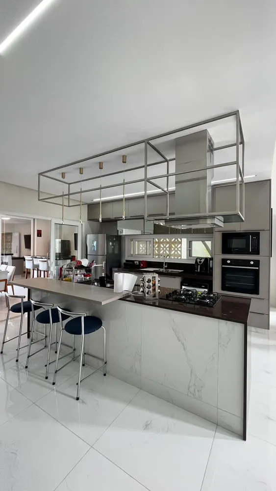 Casa, 3 quartos, 245 m² - Foto 10