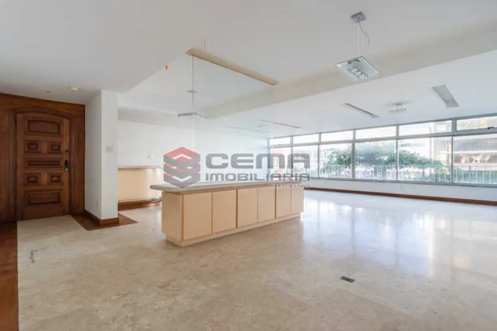 Apartamento, 3 quartos, 212 m² - Foto 1