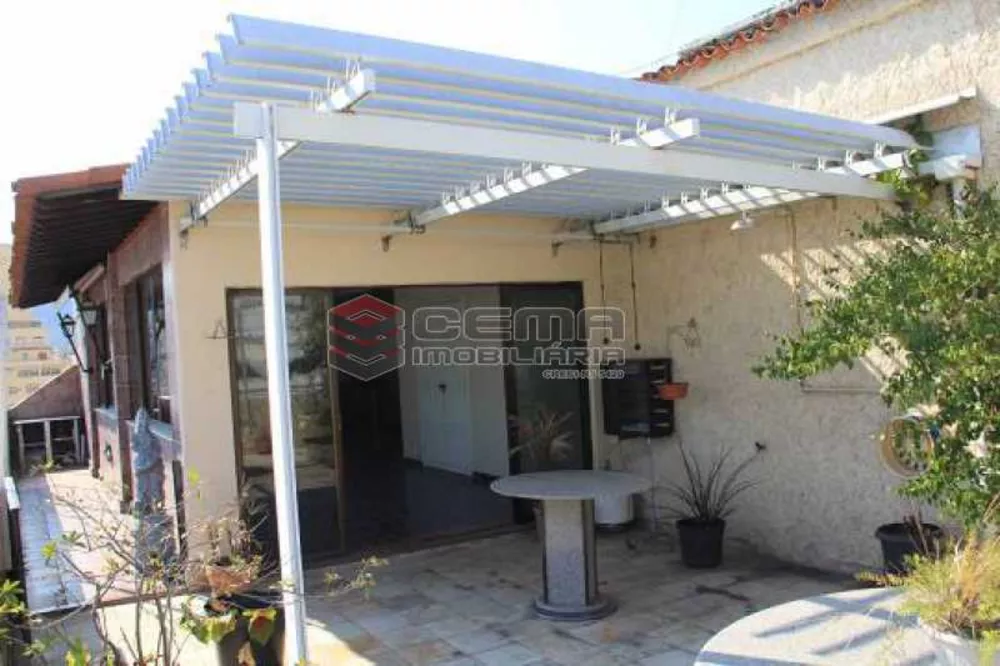 Cobertura, 3 quartos, 233 m² - Foto 2