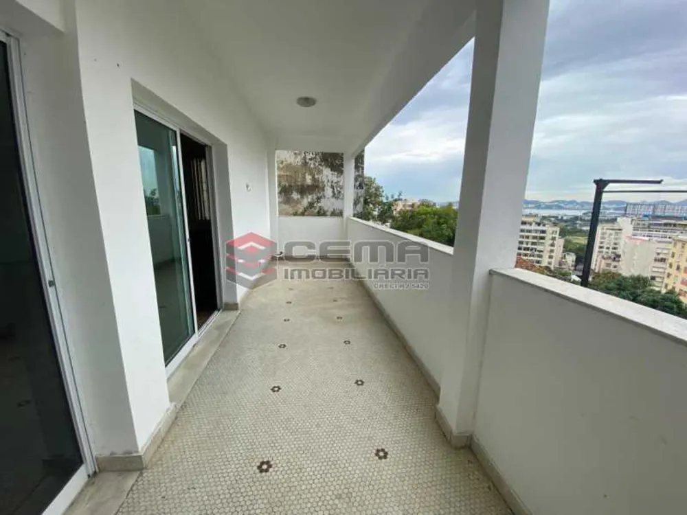 Casa, 7 quartos, 324 m² - Foto 2