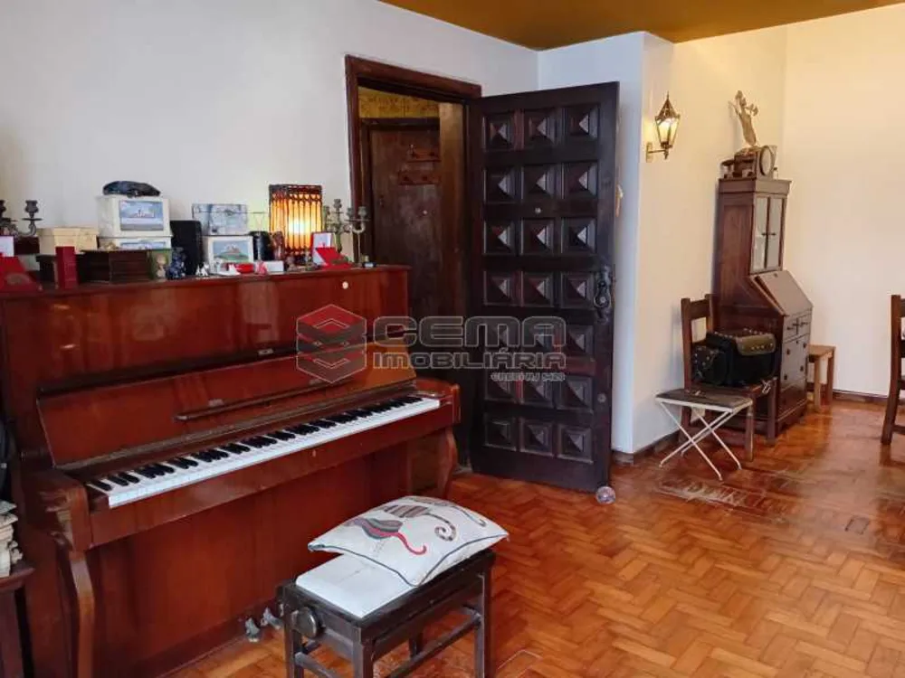 Apartamento, 3 quartos, 211 m² - Foto 2