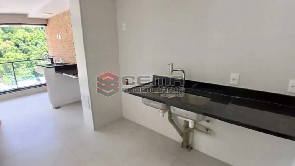 Cobertura, 3 quartos, 243 m² - Foto 4
