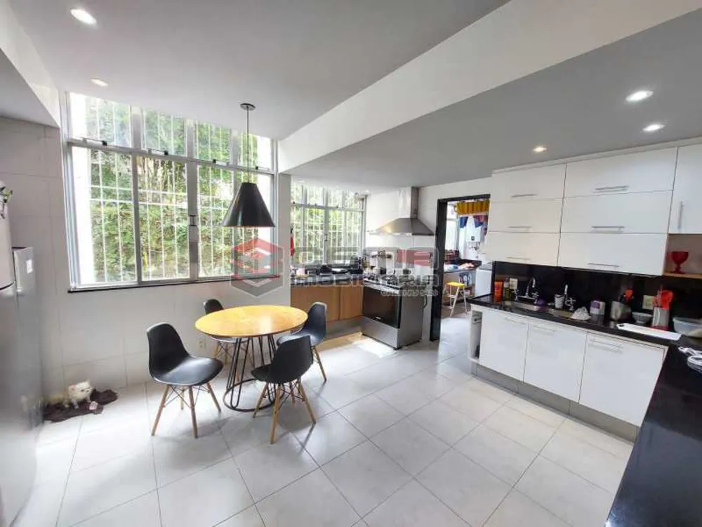 Apartamento, 3 quartos, 220 m² - Foto 26