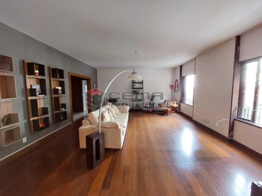 Apartamento, 3 quartos, 220 m² - Foto 2