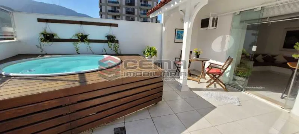 Cobertura, 3 quartos, 216 m² - Foto 2