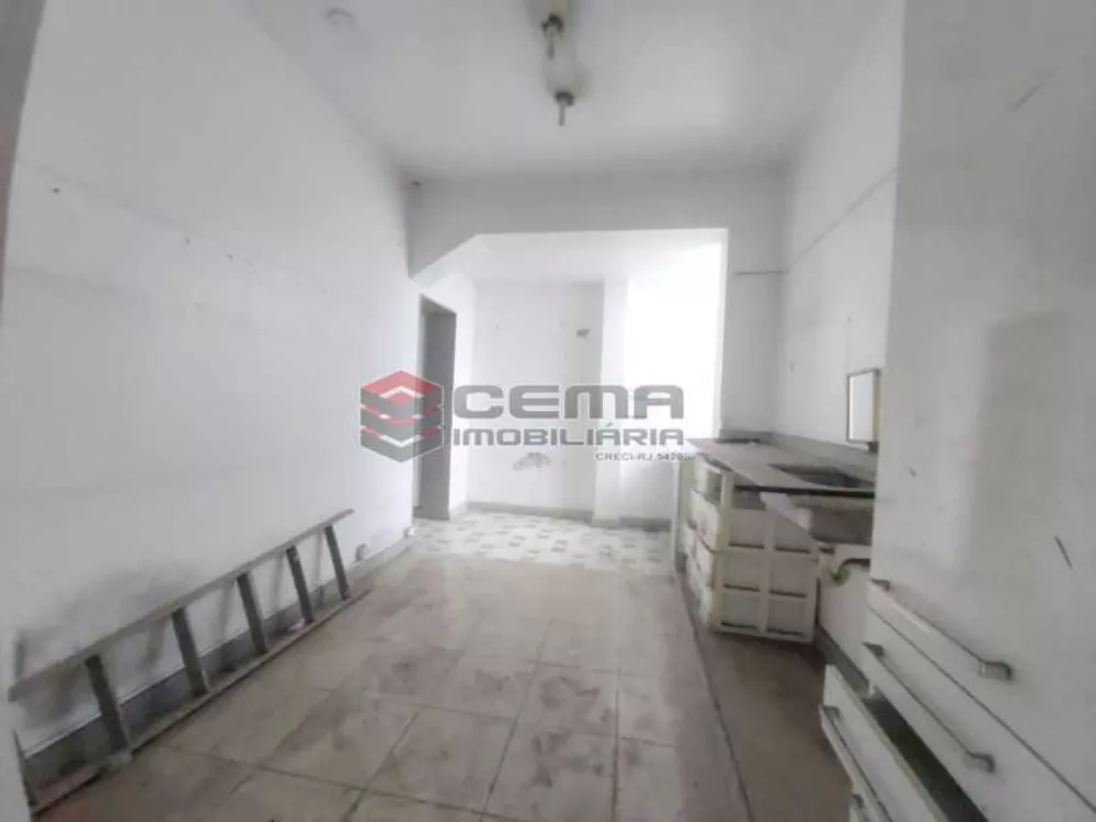 Casa, 5 quartos, 187 m² - Foto 2