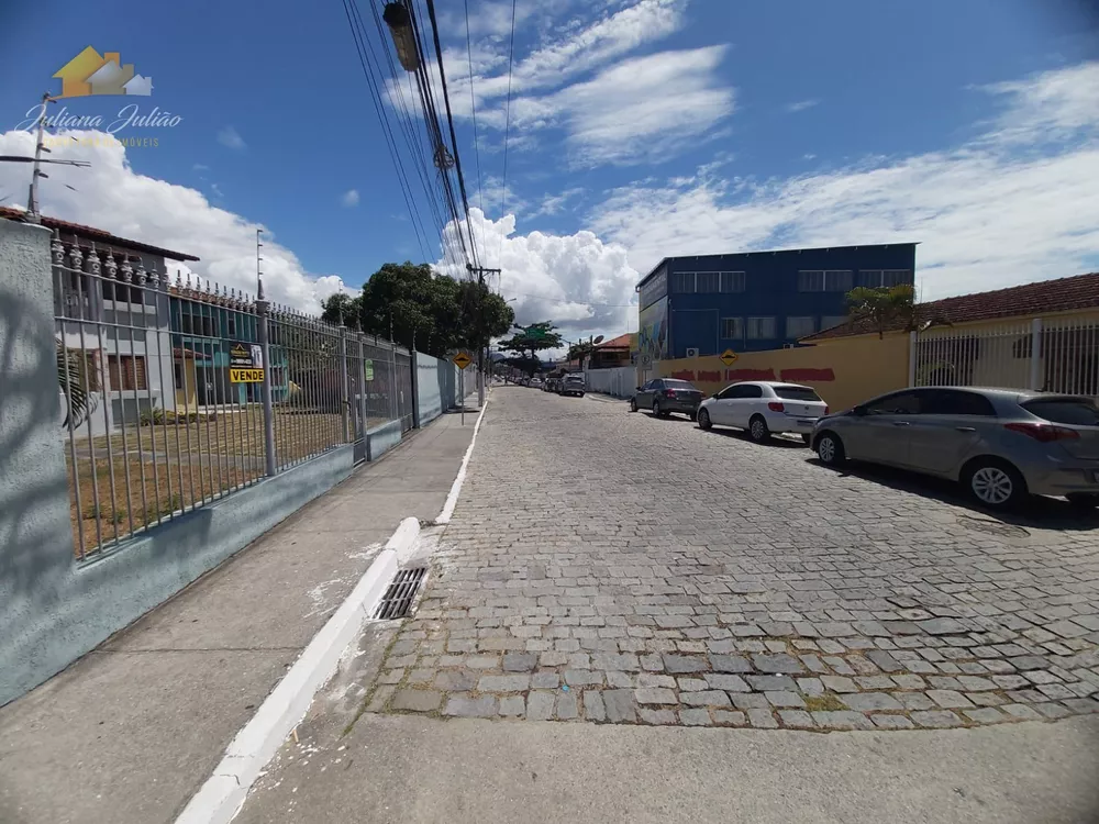 Casa, 6 quartos, 209 m² - Foto 4