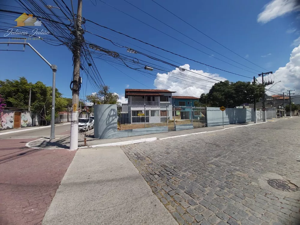 Casa, 6 quartos, 209 m² - Foto 2