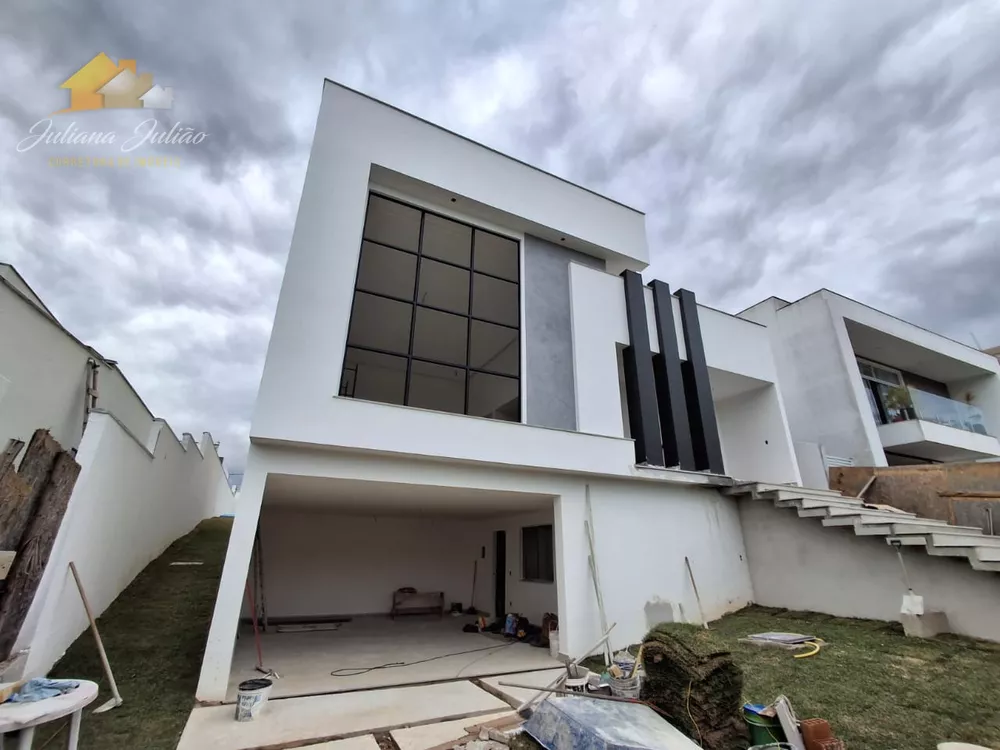Casa, 4 quartos, 270 m² - Foto 1