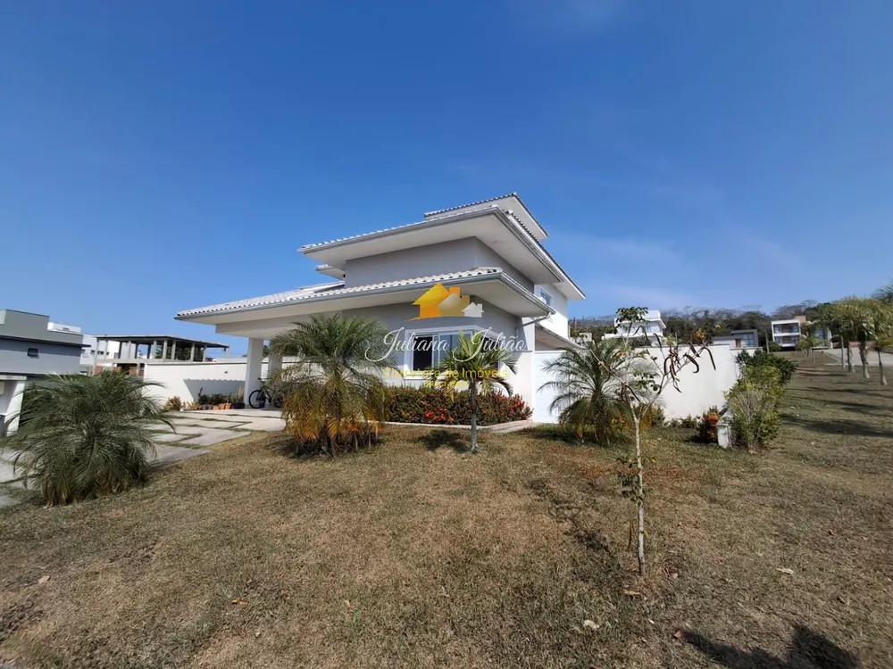 Casa, 3 quartos, 214 m² - Foto 1