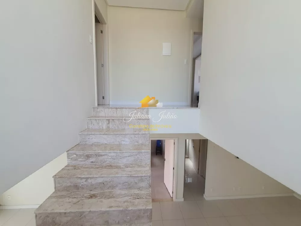 Casa, 4 quartos, 283 m² - Foto 4
