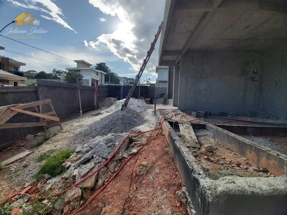 Casa, 3 quartos, 225 m² - Foto 2