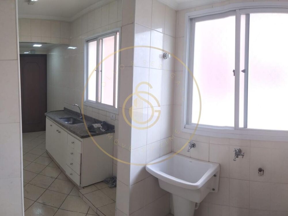 Apartamento à venda com 2 quartos, 75m² - Foto 4