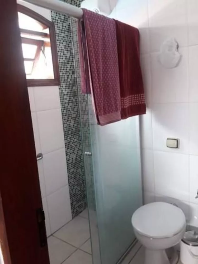 Casa à venda com 3 quartos, 210m² - Foto 12