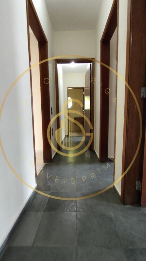 Casa à venda e aluguel com 3 quartos, 325m² - Foto 7