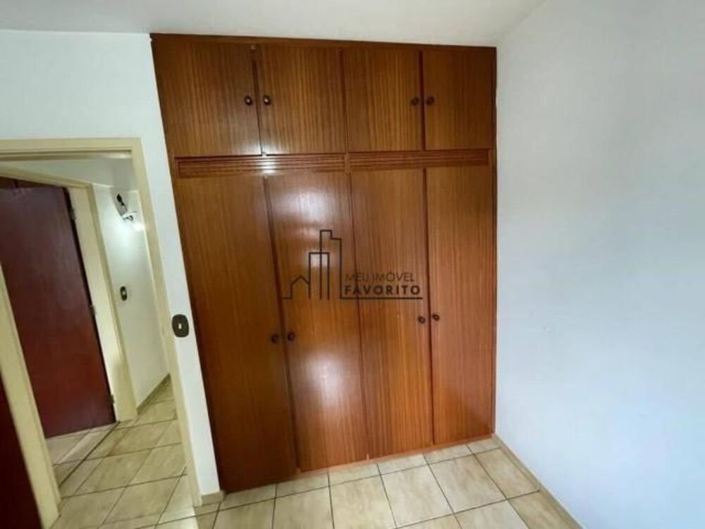 Apartamento para alugar com 3 quartos, 161m² - Foto 1