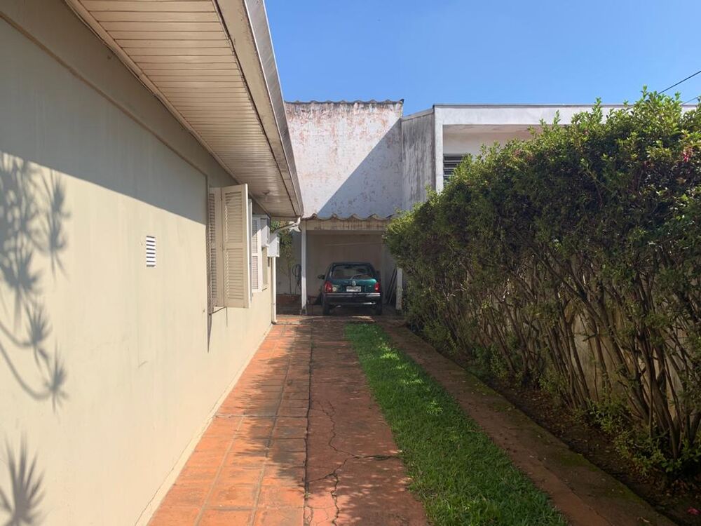 Casa à venda com 3 quartos, 200m² - Foto 4