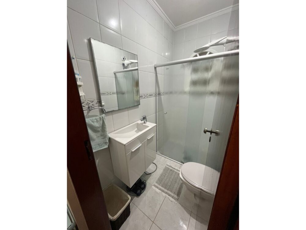 Sobrado à venda com 3 quartos, 200m² - Foto 1