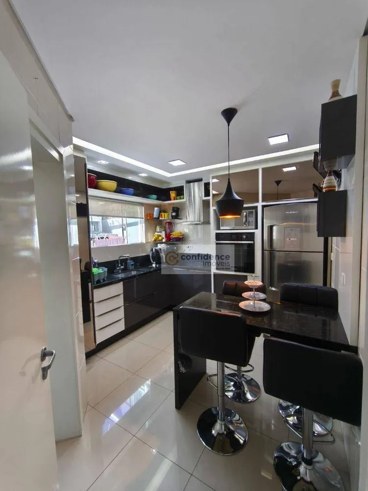 Sobrado, 3 quartos, 192 m² - Foto 4