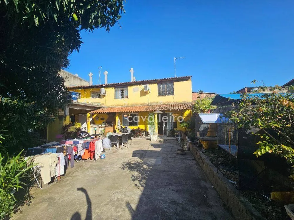 Casa, 6 quartos, 225 m² - Foto 5