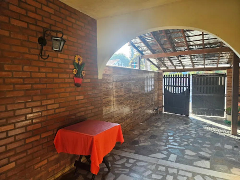 Casa, 6 quartos, 225 m² - Foto 4
