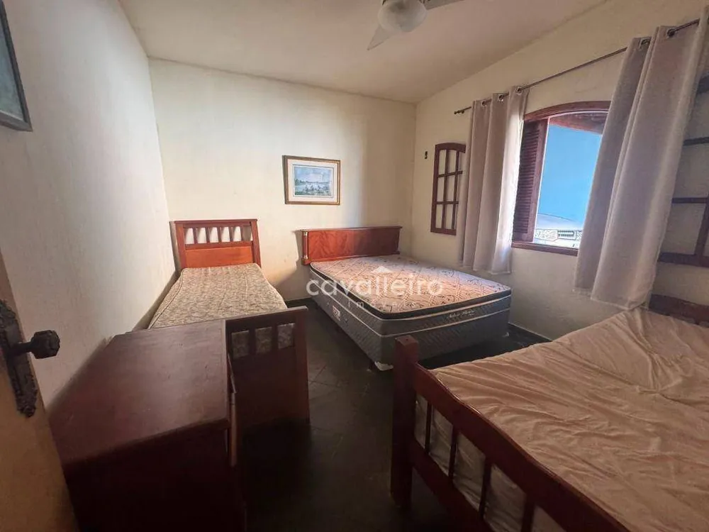 Casa, 3 quartos, 200 m² - Foto 15