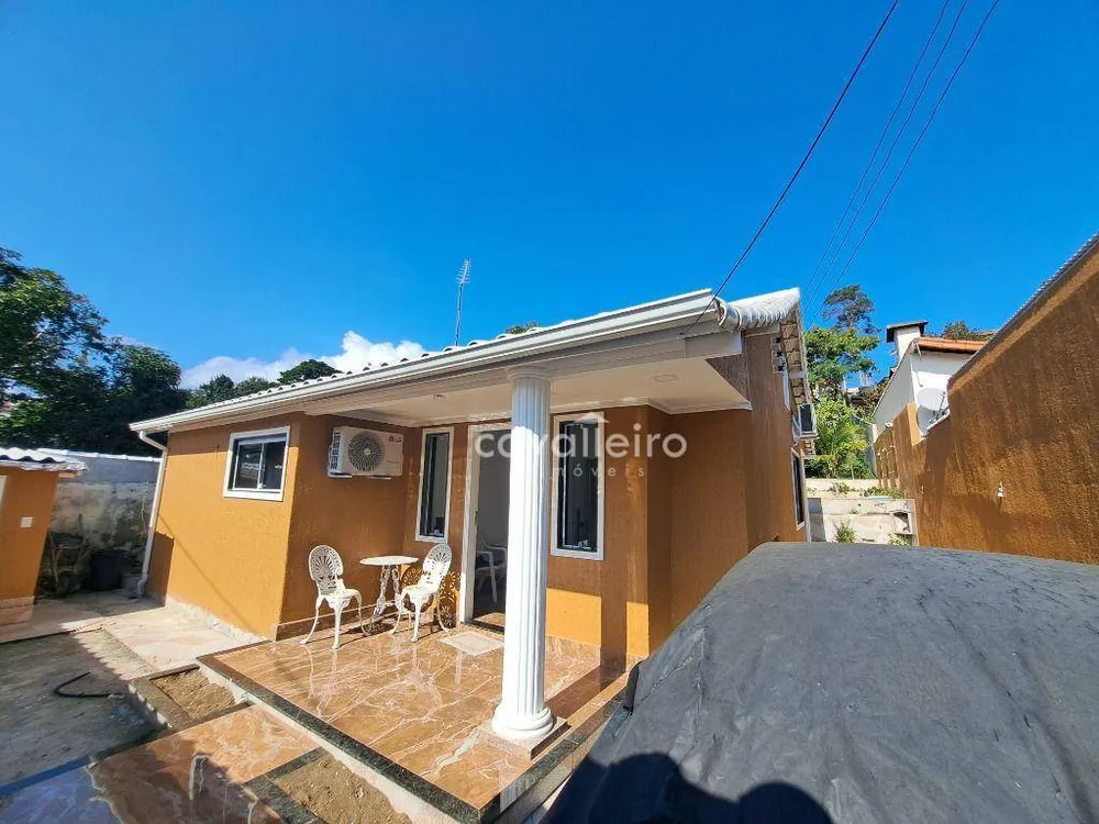 Casa, 3 quartos, 121 m² - Foto 2