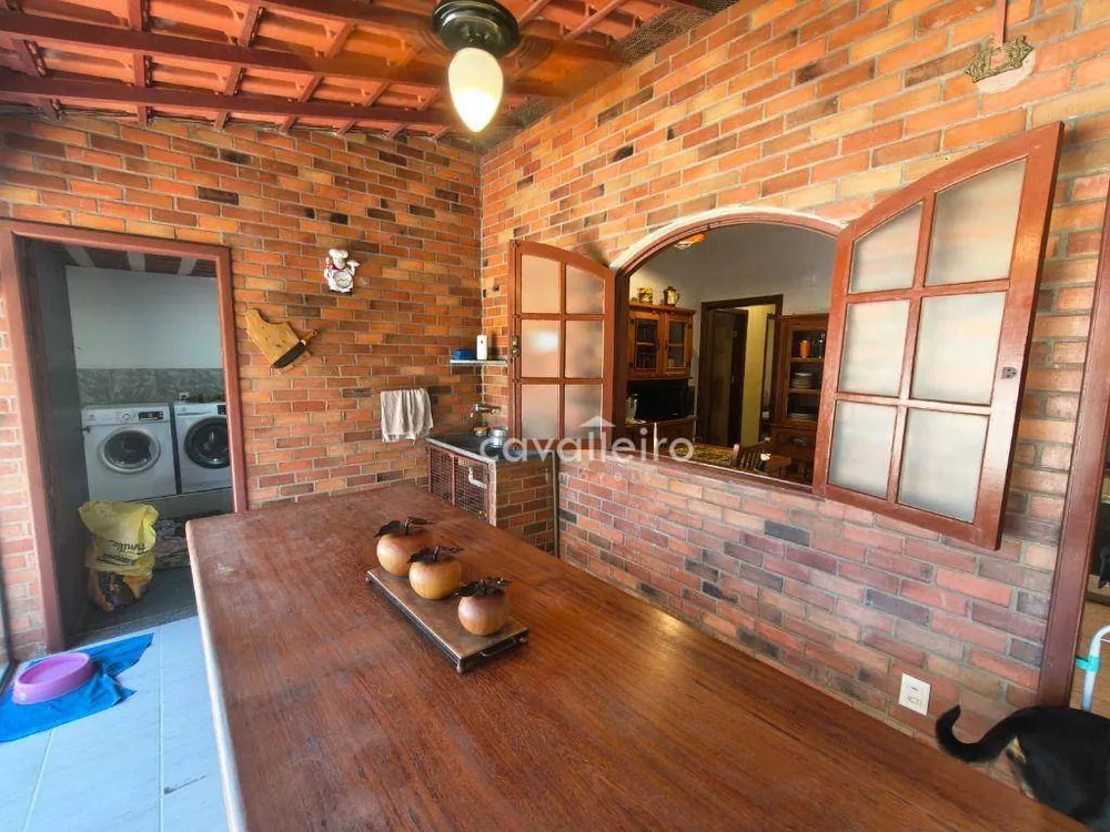 Sítio, 6 quartos, 1000 m² - Foto 43