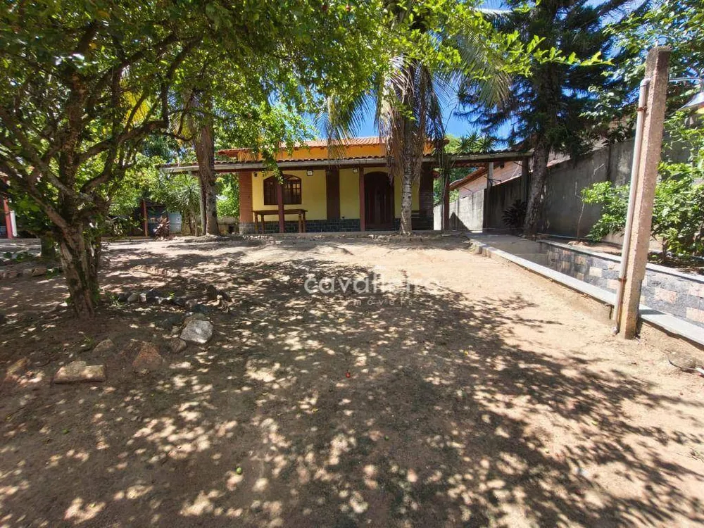 Sítio, 6 quartos, 1000 m² - Foto 2