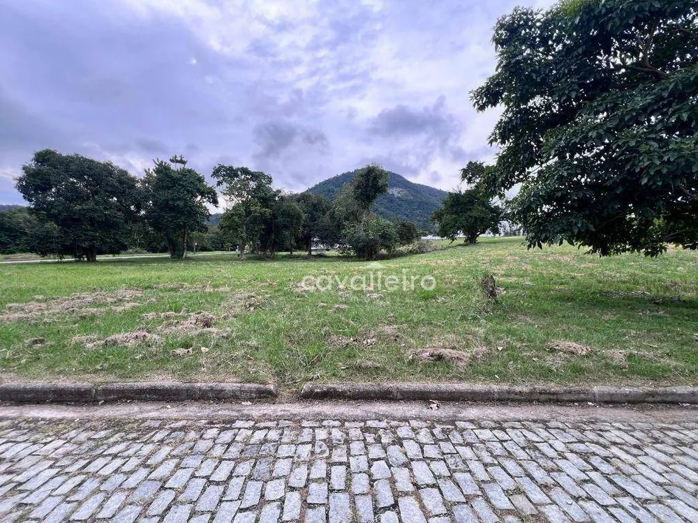 Loteamento e Condomínio, 671 m² - Foto 1