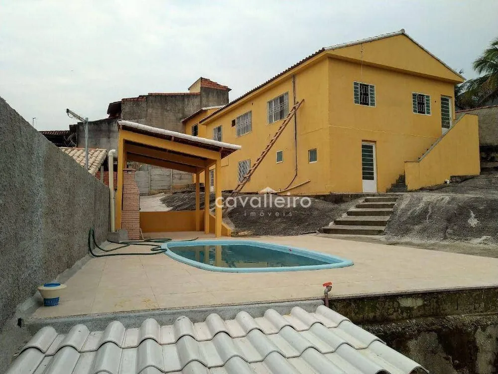 Casa, 5 quartos, 220 m² - Foto 1