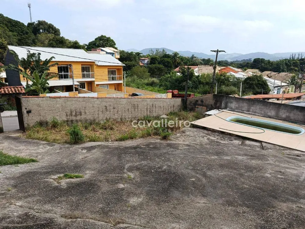 Casa, 5 quartos, 220 m² - Foto 2