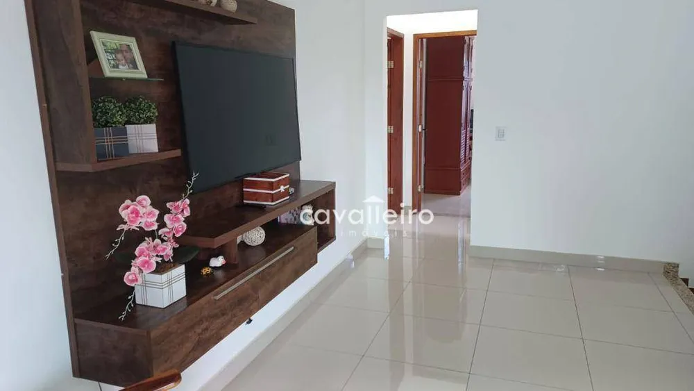 Casa, 4 quartos, 212 m² - Foto 2