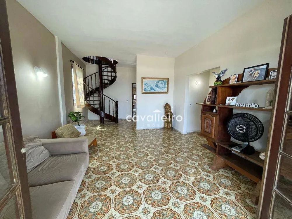 Casa, 4 quartos, 270 m² - Foto 44