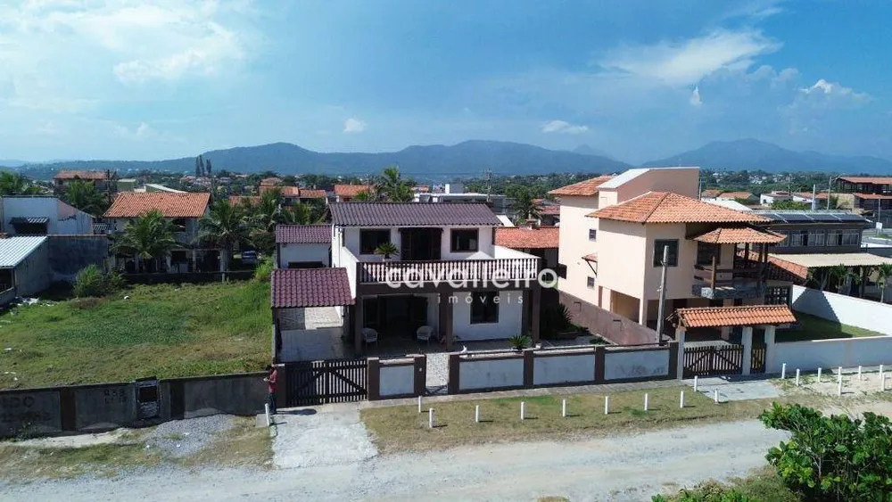 Casa, 4 quartos, 270 m² - Foto 3