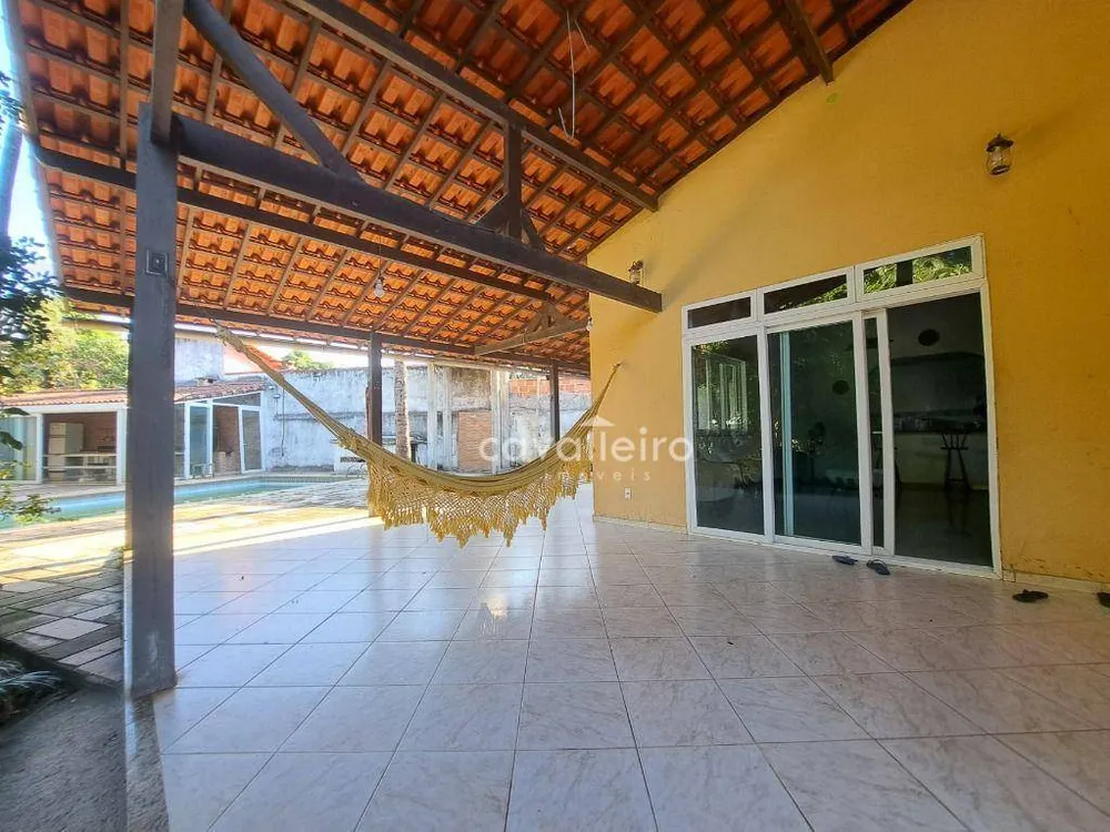 Casa, 3 quartos, 220 m² - Foto 2
