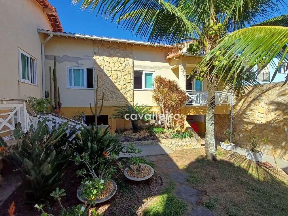 Casa, 3 quartos, 227 m² - Foto 1