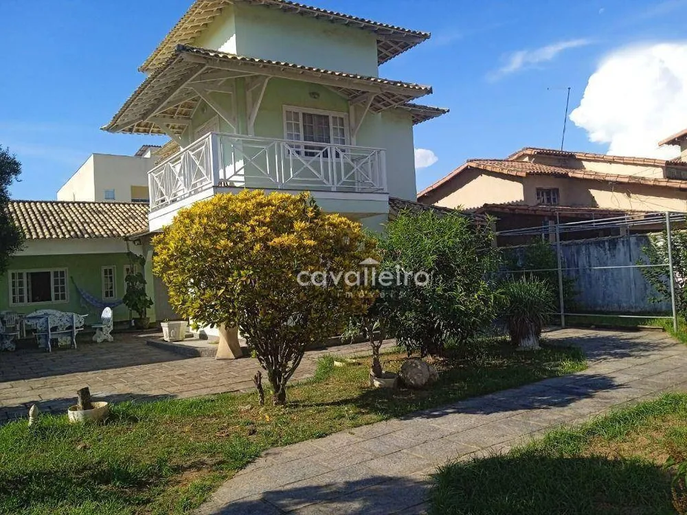 Casa, 4 quartos, 329 m² - Foto 1