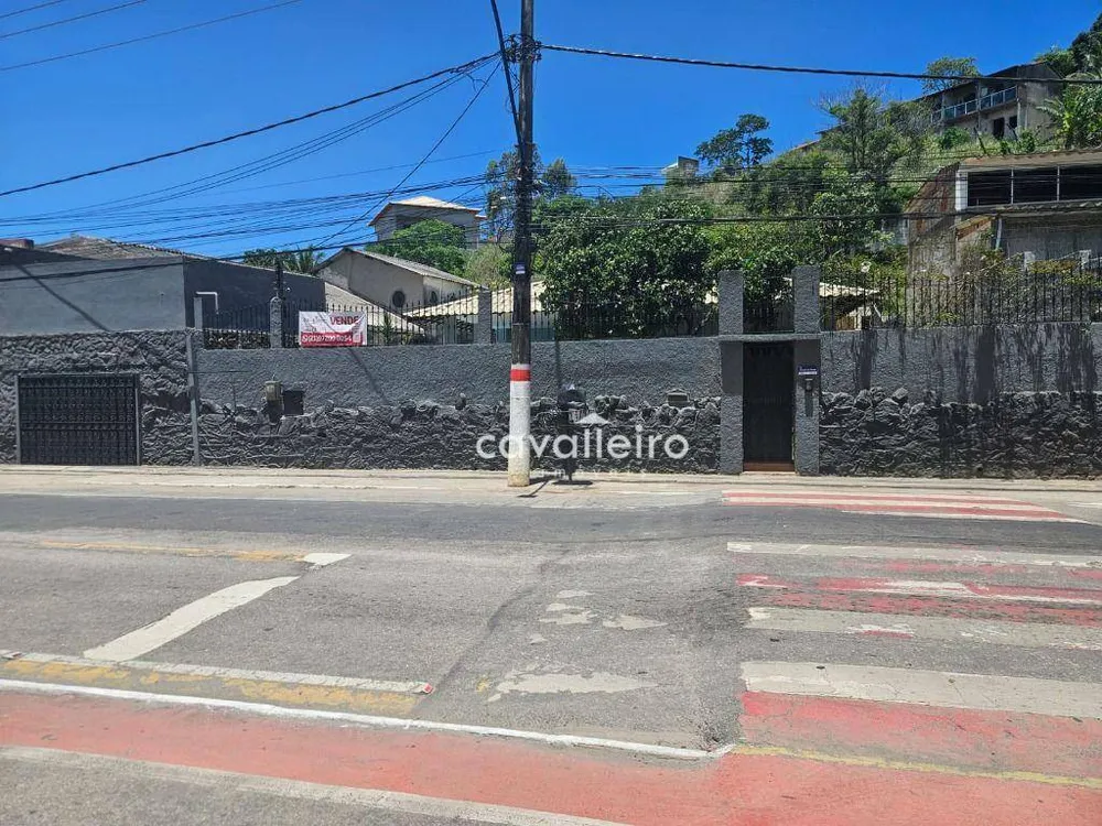 Casa, 5 quartos, 355 m² - Foto 1
