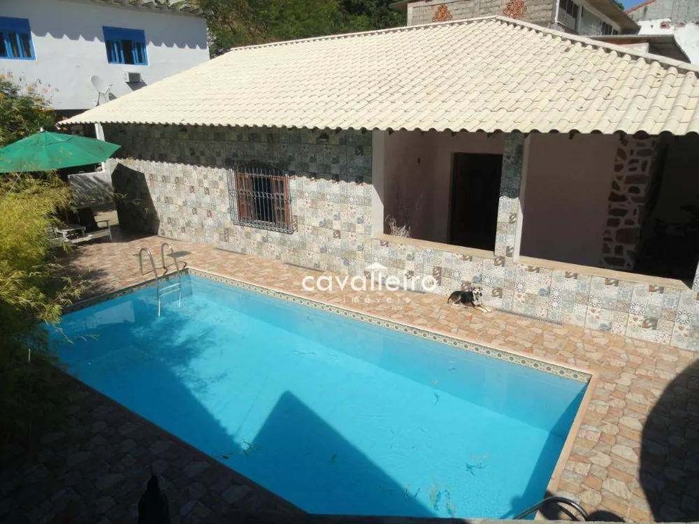 Casa, 5 quartos, 355 m² - Foto 2