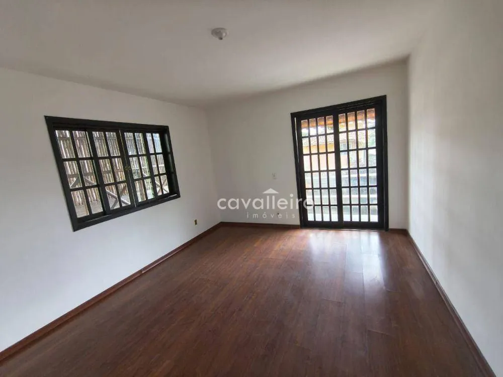 Casa, 3 quartos, 256 m² - Foto 33
