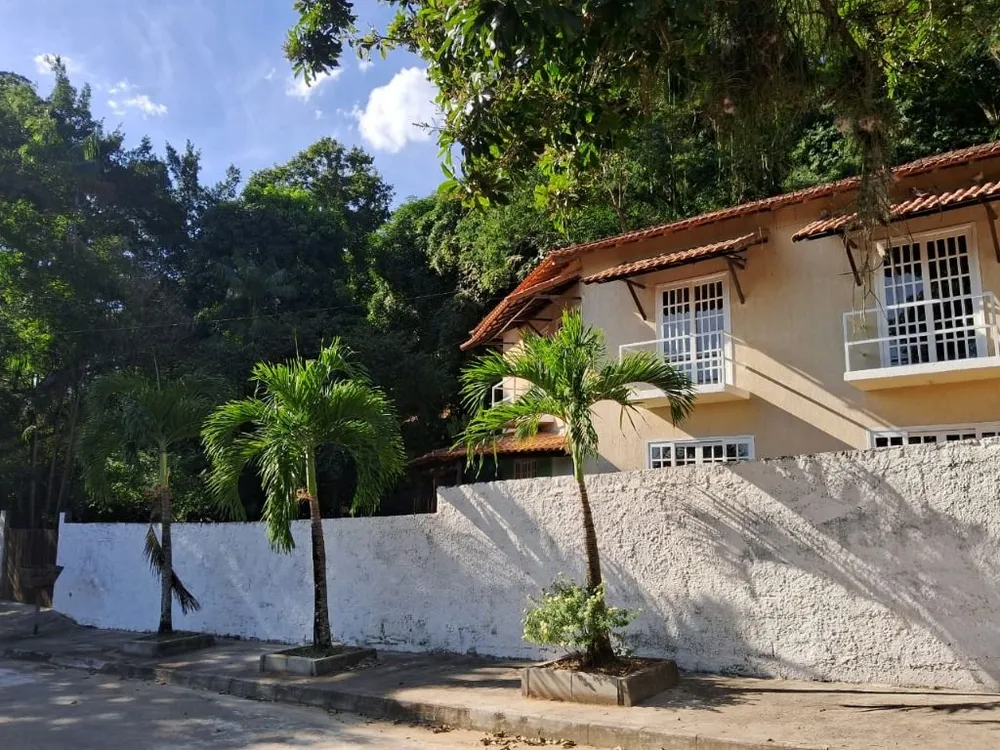 Casa, 3 quartos, 256 m² - Foto 1