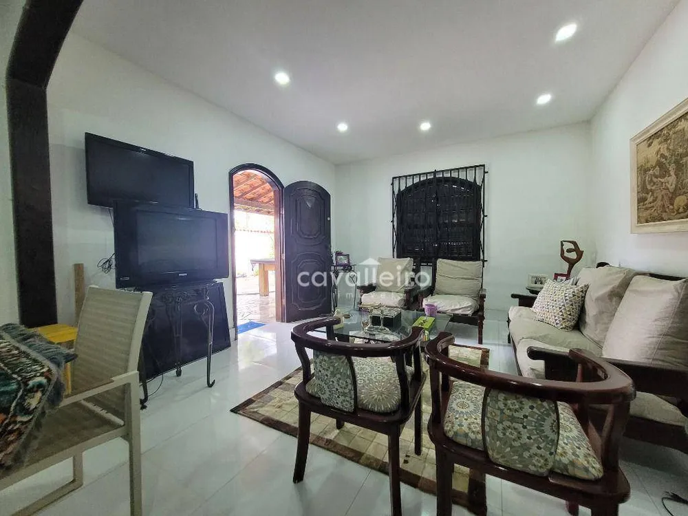 Casa, 4 quartos, 333 m² - Foto 3