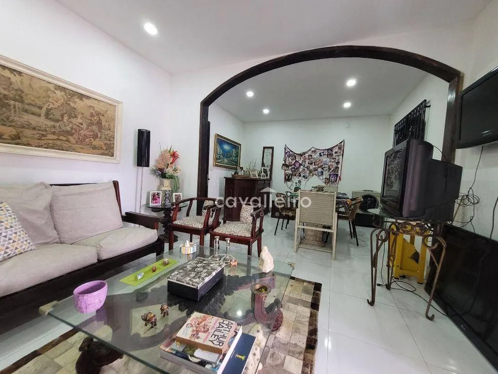 Casa, 4 quartos, 333 m² - Foto 2