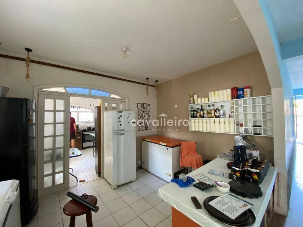 Casa, 6 quartos, 242 m² - Foto 9