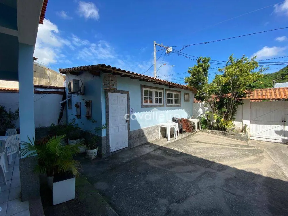 Casa, 6 quartos, 242 m² - Foto 22