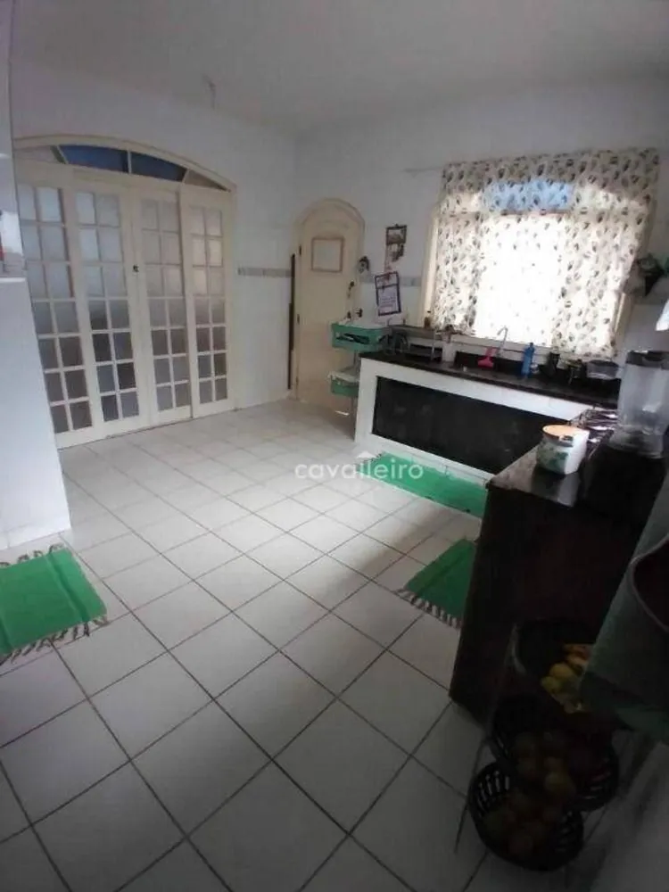 Casa, 6 quartos, 242 m² - Foto 10