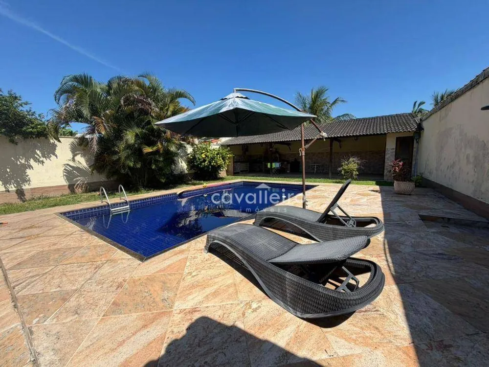 Casa, 2 quartos, 210 m² - Foto 1