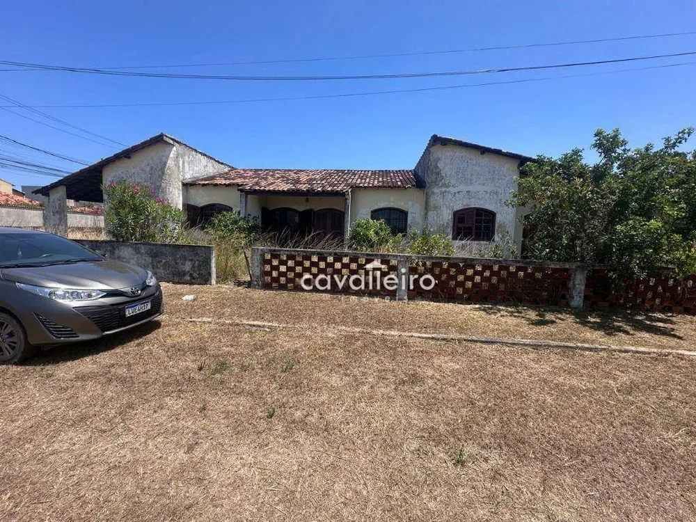 Casa, 4 quartos, 196 m² - Foto 1