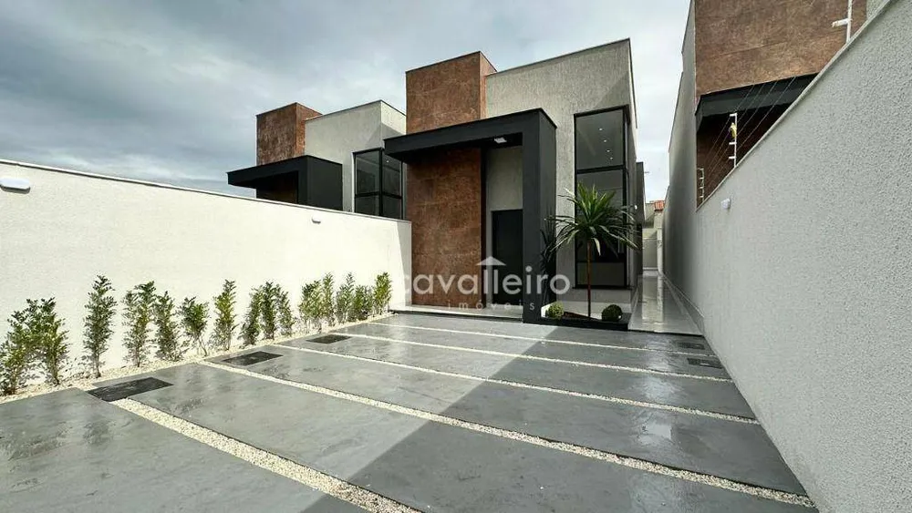Casa, 3 quartos, 105 m² - Foto 1